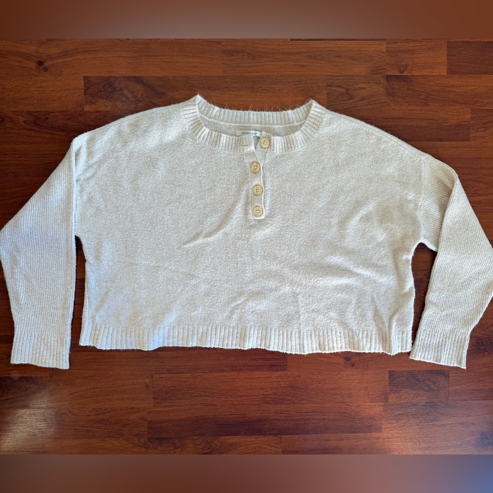 American Eagle Crop Cream Sweater with Button‎ Detail